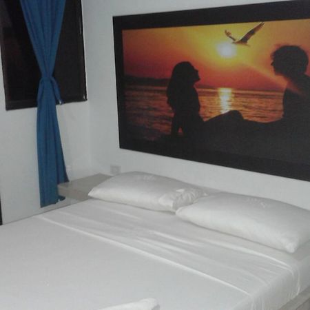 Hostal Residencial El Castillo Santa Marta  Exteriör bild