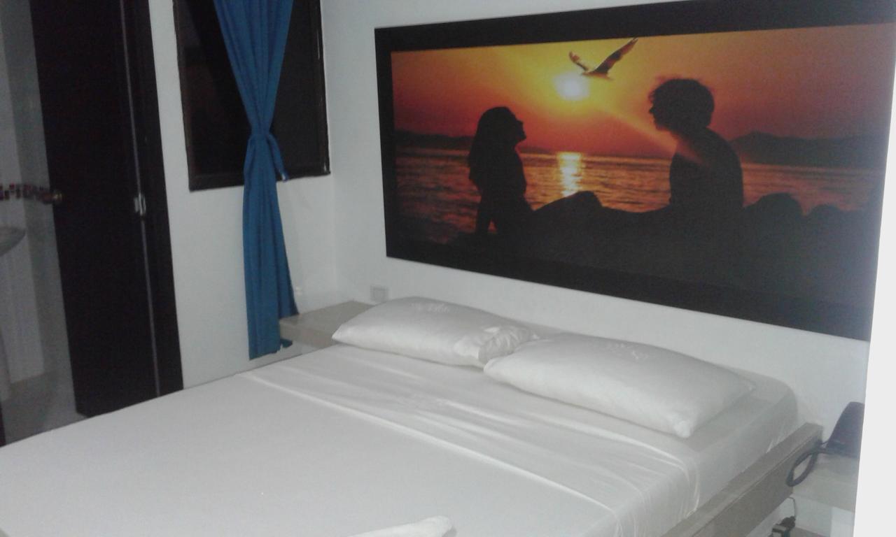 Hostal Residencial El Castillo Santa Marta  Exteriör bild
